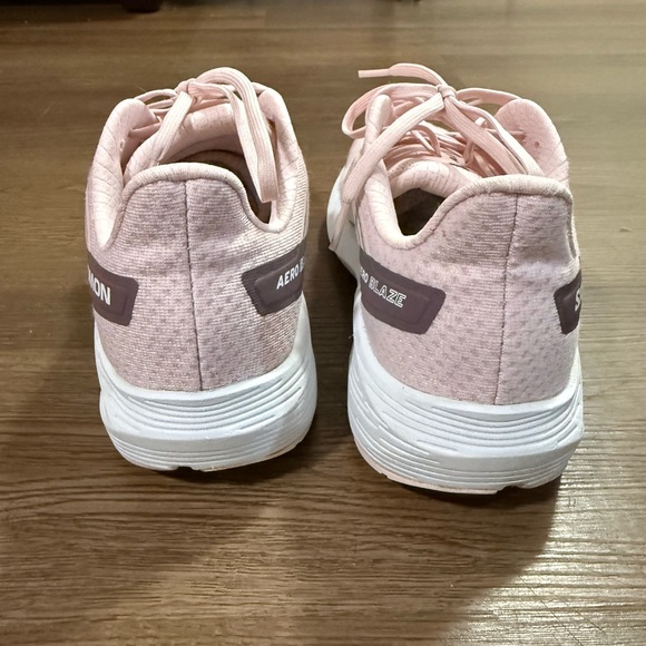 Salomon aero blaze Women's Light Pink Athletic Shoes - Picture 5 of 9